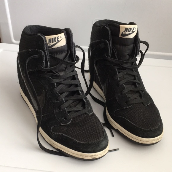 Nike suede knitted wedge booties sneakers - Picture 5 of 8